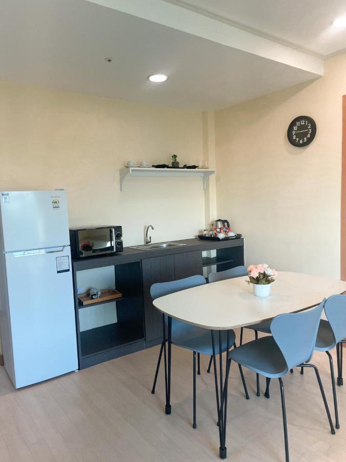 On Hotel Friendship Angeles Εξωτερικό φωτογραφία
